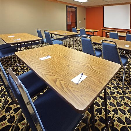 Holiday Inn Express & Suites Fayetteville University Of Arkansas Area By Ihg Exterior foto