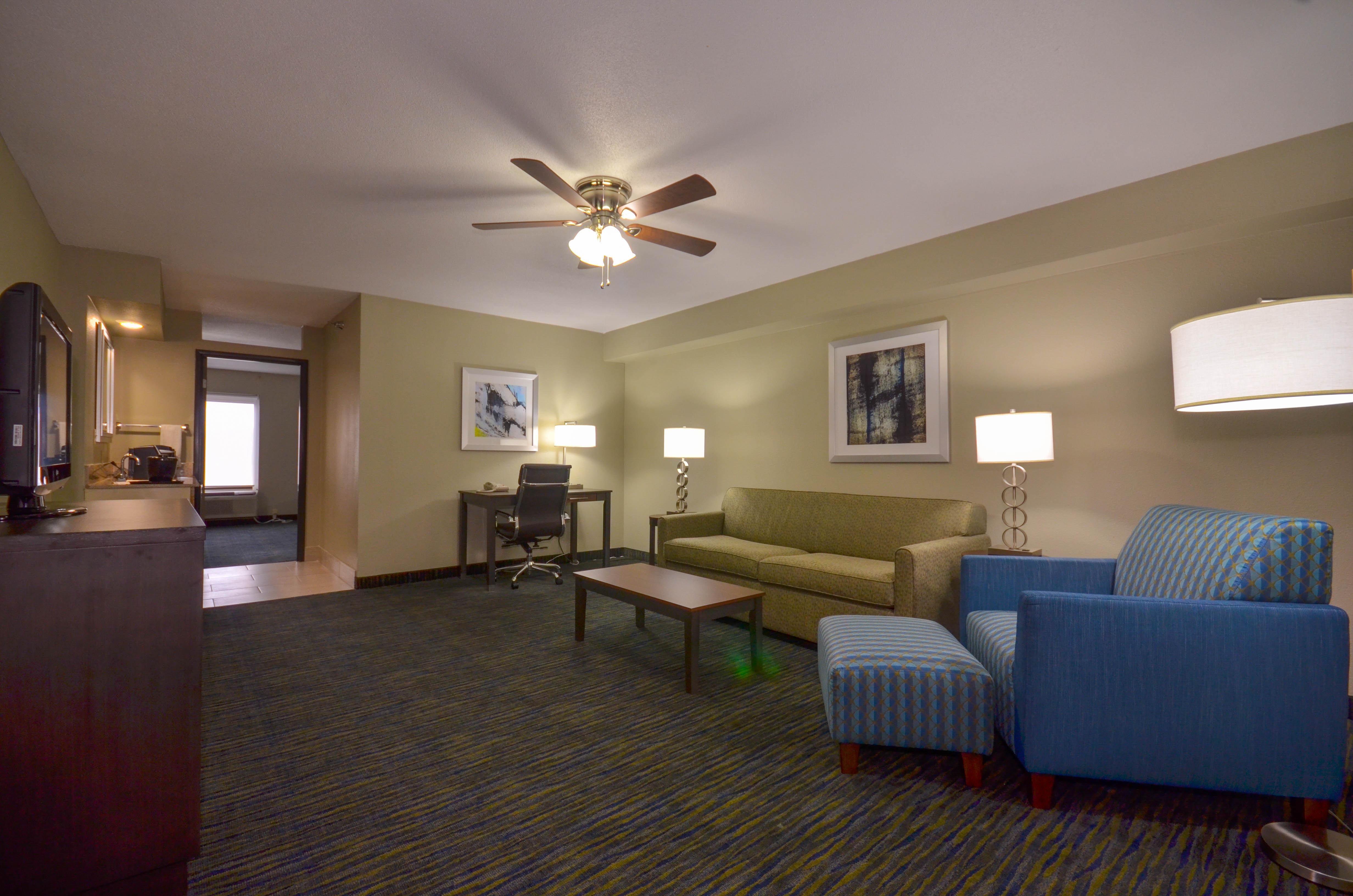 Holiday Inn Express & Suites Fayetteville University Of Arkansas Area By Ihg Exterior foto